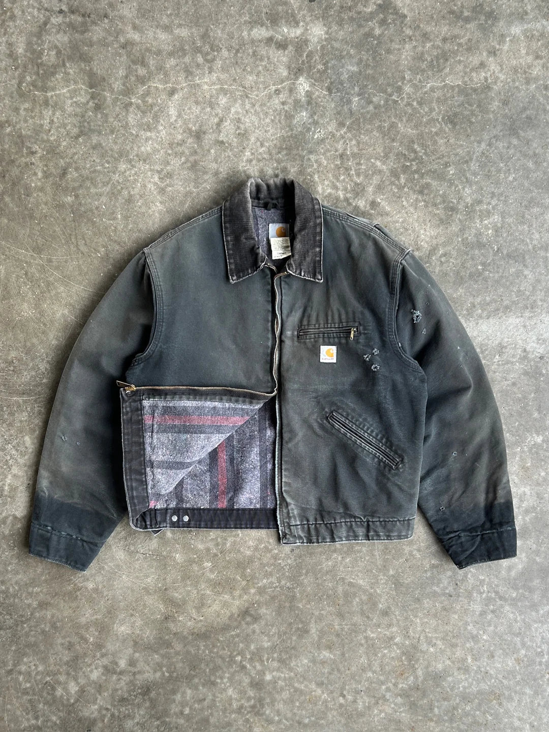 Vintage Faded Black Detroit Carhartt Jacket™